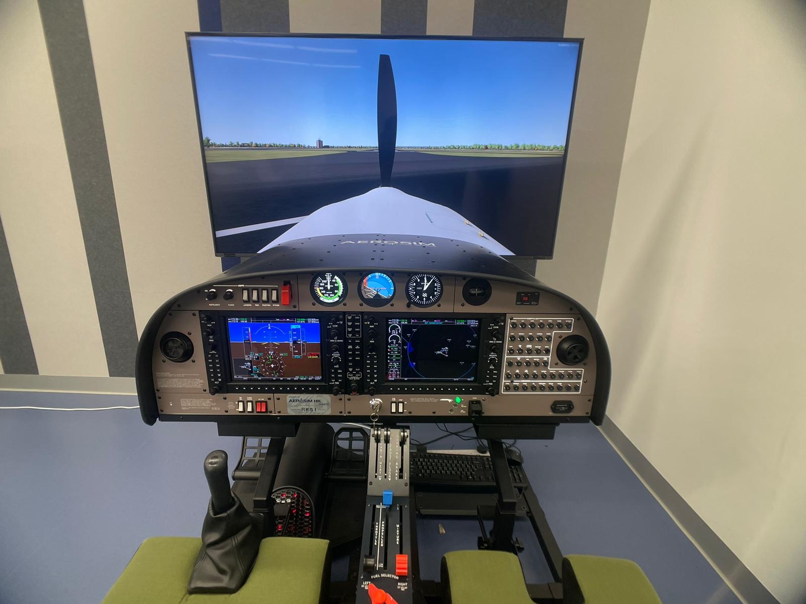 Console 40 Flight Simulator